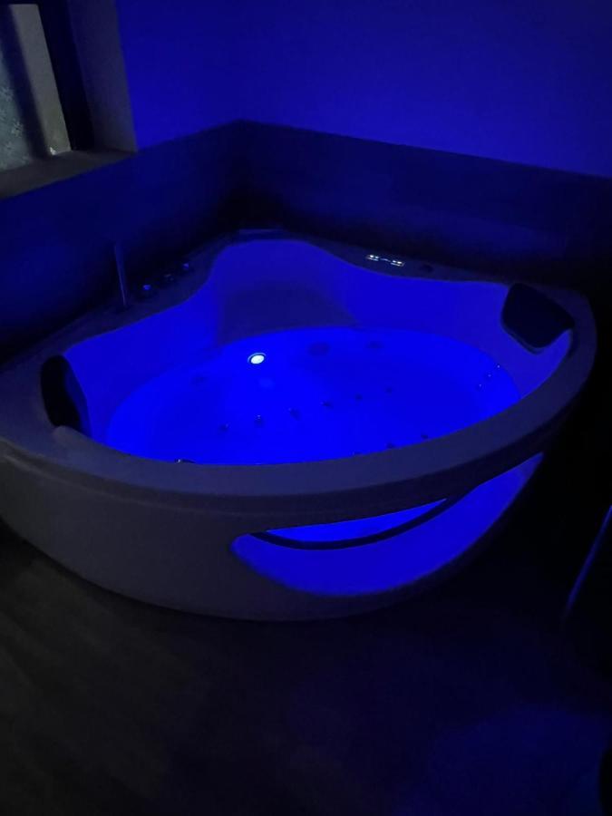 Maspalomas Jacuzzi Bungalow Las Palmas de Gran Canaria Exterior foto